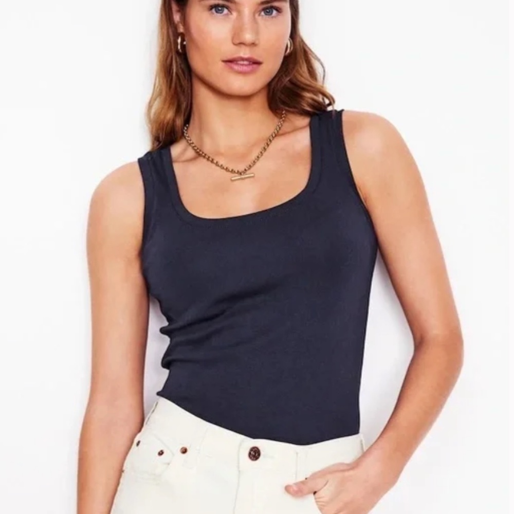 Perfect Summer Layering NWT Boden Essential Tank - Navy